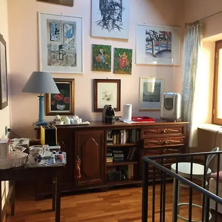 Frühstückspension Casannunziata - Con 2 No Cucina 3*